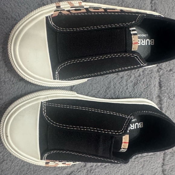 Burberry Kids Black and White Sneakers - Picture 2 of 3